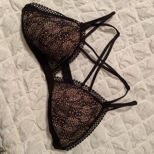 NWT Victoria Secret Strappy  lace bralette